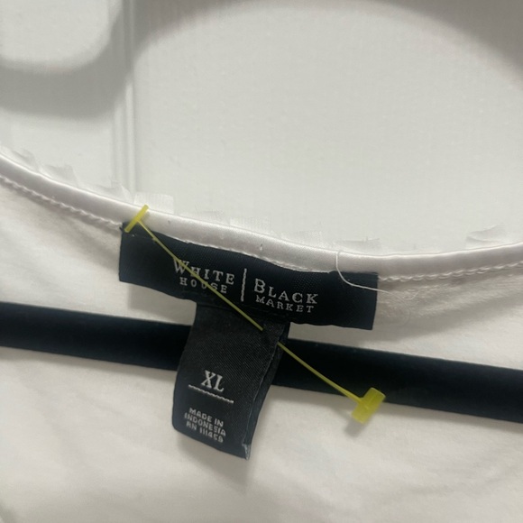 White House Black Market White Short Sleeve Top - Picture 4 of 14